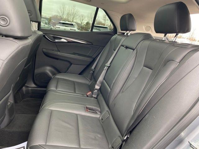 Buick Envision Essense 2021