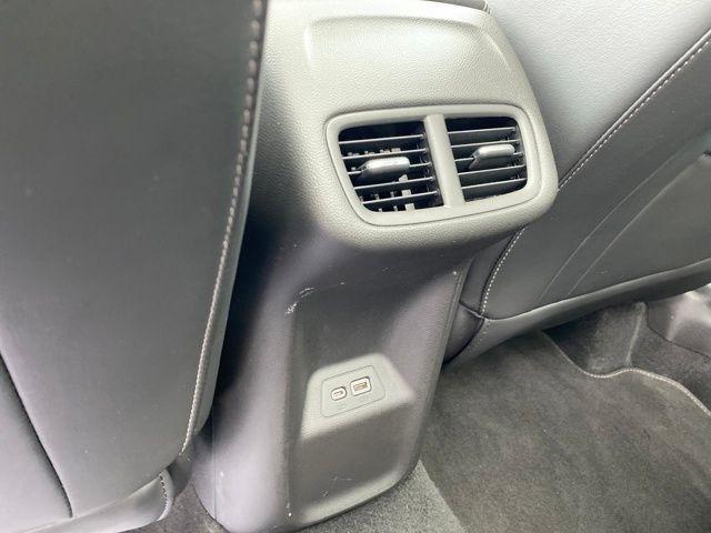 Buick Envision Essense 2021