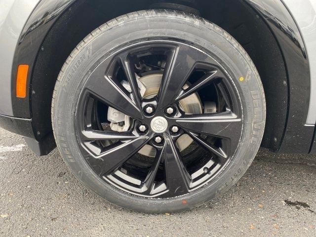 Buick Envision Essense 2021