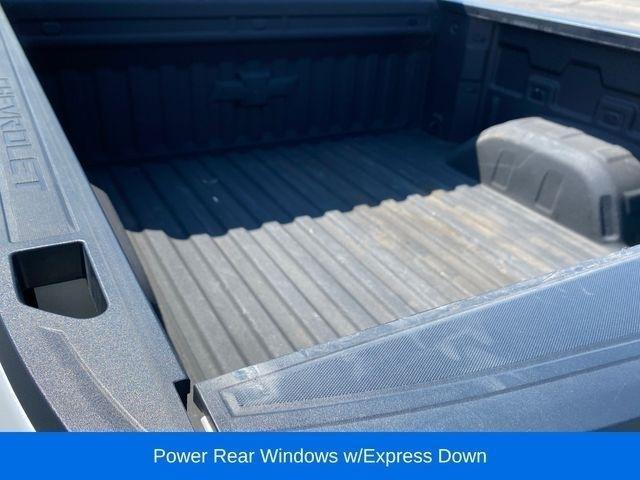 Chevrolet Silverado 1500 LTZ Crew Cab 4WD 2022