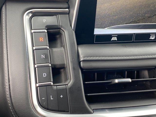 Chevrolet Suburban LS 4WD 2021