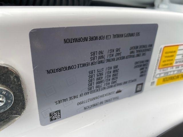 Chevrolet Suburban LS 4WD 2021