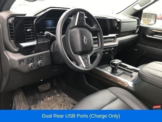 Chevrolet Silverado 1500 RST Crew Cab 4WD 2023