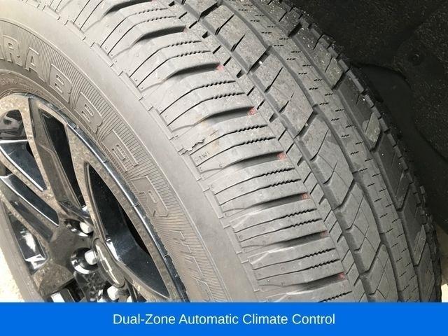 Chevrolet Silverado 1500 RST Crew Cab 4WD 2023