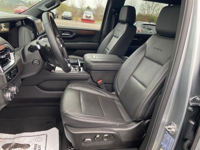 GMC Yukon XL Denali 4WD 2025