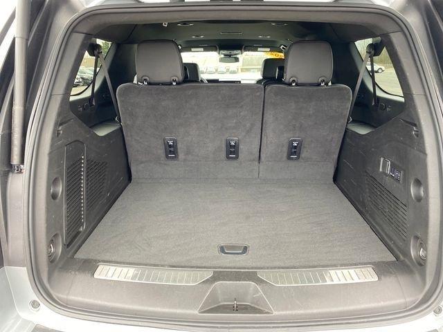 GMC Yukon XL Denali 4WD 2025