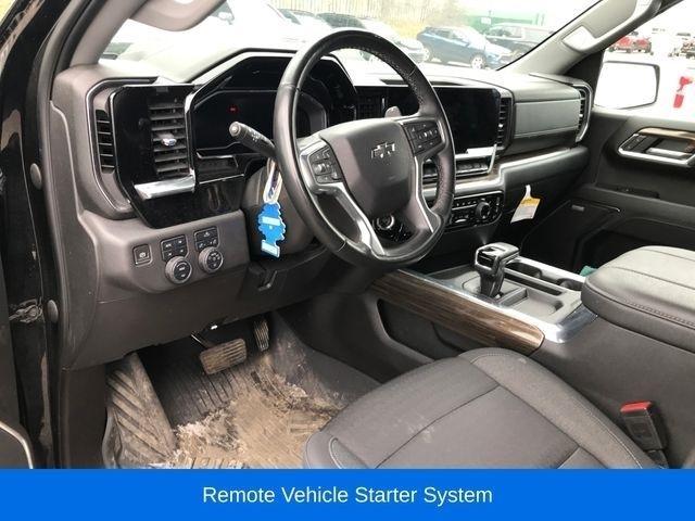 Chevrolet Silverado 1500 Trail Boss LT Crew Cab 4WD 2023