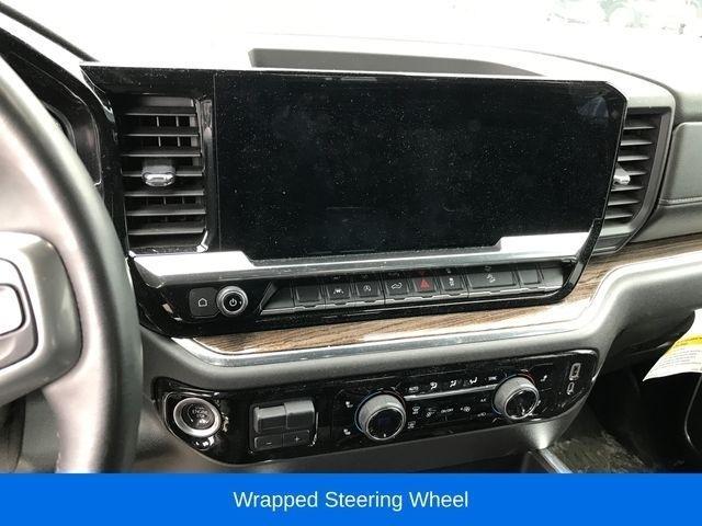 Chevrolet Silverado 1500 Trail Boss LT Crew Cab 4WD 2023