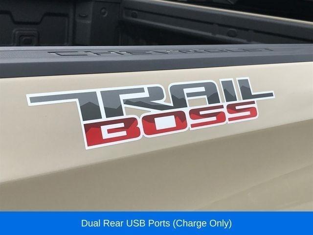 Chevrolet Silverado 1500 Trail Boss LT Crew Cab 4WD 2023