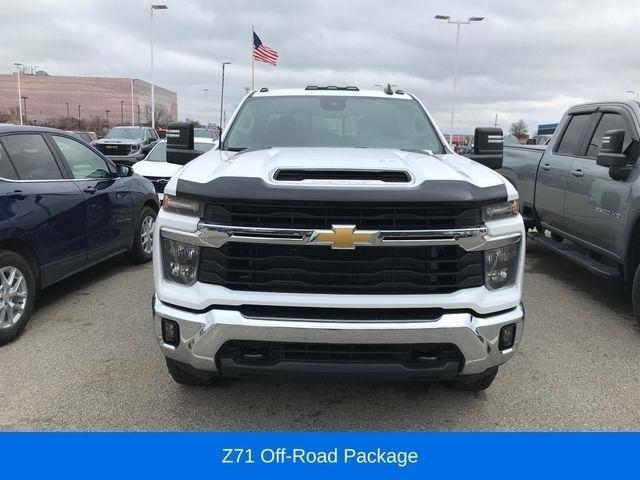 Chevrolet Silverado 2500HD LT Crew Cab Long Box 4WD 2024