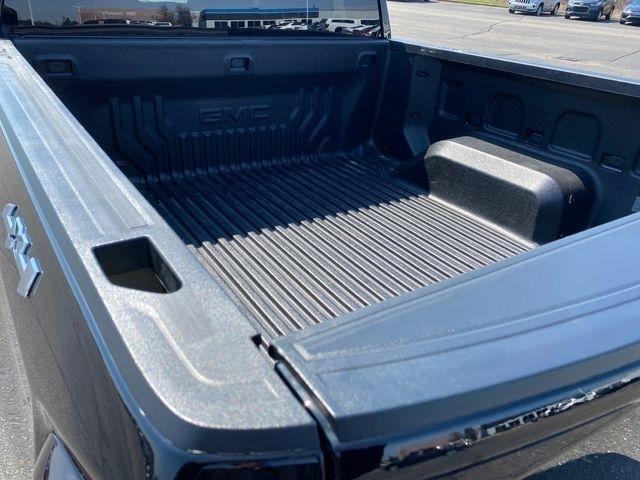 GMC Sierra 1500 Elevation L Crew Cab 4WD 2024