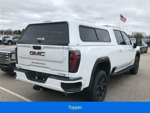 GMC Sierra 2500HD AT4 Crew Cab 4WD 2025