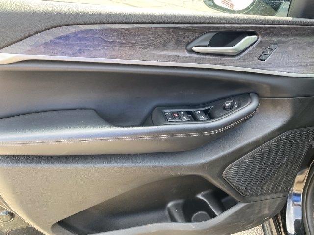 Jeep Grand Cherokee Limited 4WD 2023