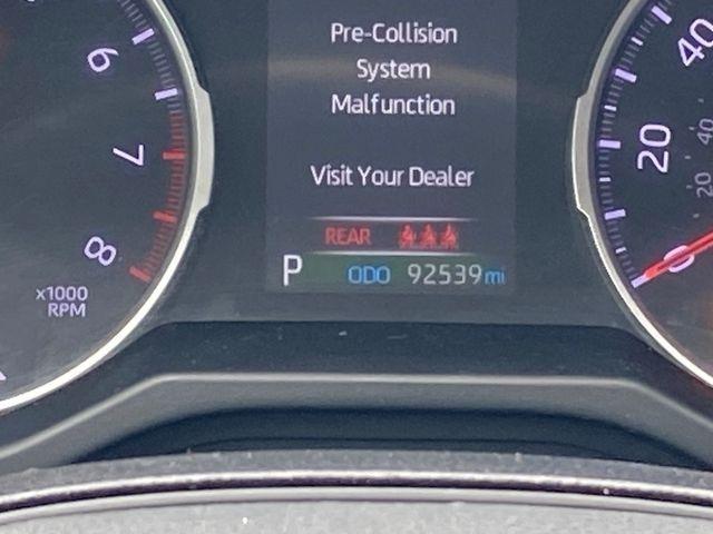Toyota RAV4 LE 2021