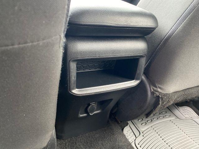 Toyota RAV4 LE 2021