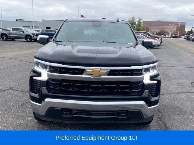 Chevrolet Silverado 1500 LT Crew Cab 4WD 2025