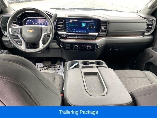 Chevrolet Silverado 1500 LT Crew Cab 4WD 2025