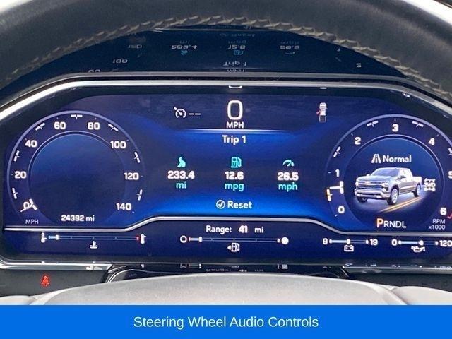 Chevrolet Silverado 1500 LT Crew Cab 4WD 2025