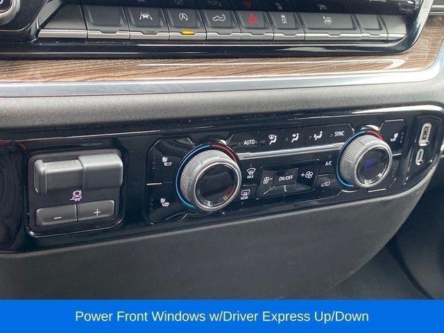 Chevrolet Silverado 1500 LT Crew Cab 4WD 2025