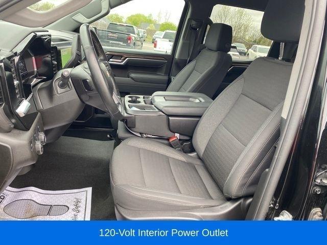 Chevrolet Silverado 1500 LT Crew Cab 4WD 2025