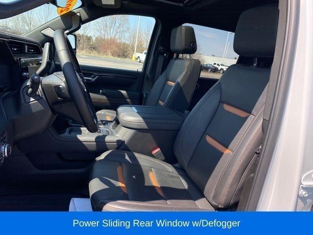 GMC Sierra 2500HD AT4 Crew Cab 4WD 2025