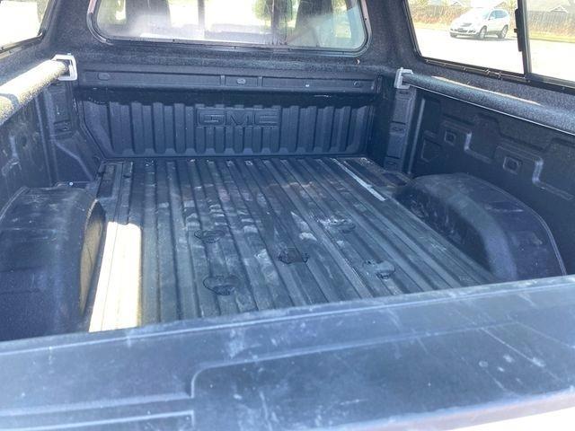 GMC Sierra 2500HD AT4 Crew Cab 4WD 2025