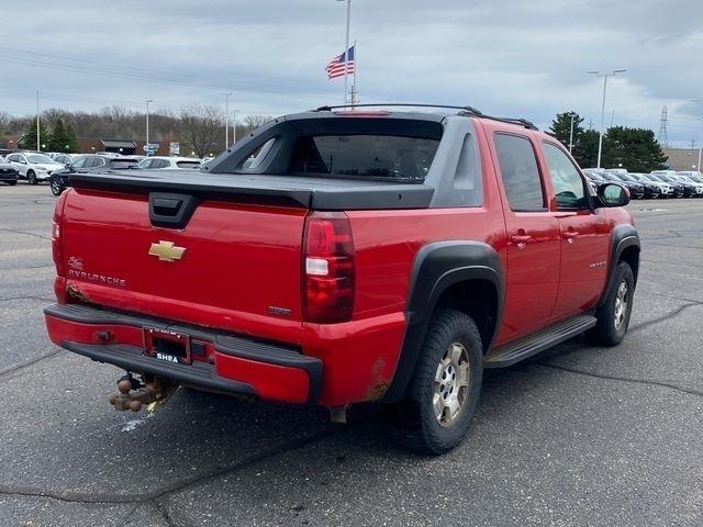 Chevrolet Avalanche LS 4WD 2010