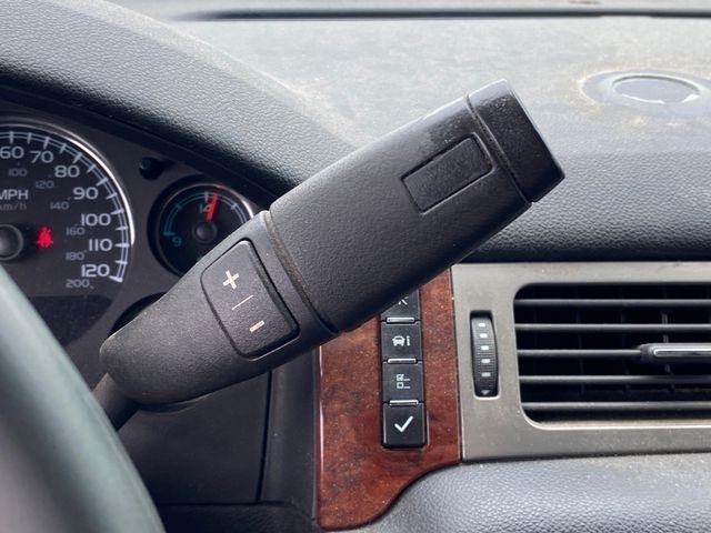 Chevrolet Avalanche LS 4WD 2010