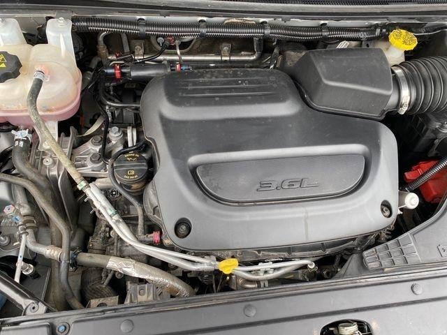Chrysler Pacifica Touring L 2024