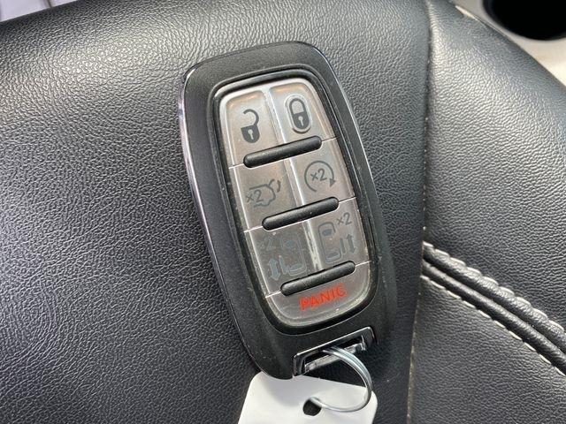 Chrysler Pacifica Touring L 2024