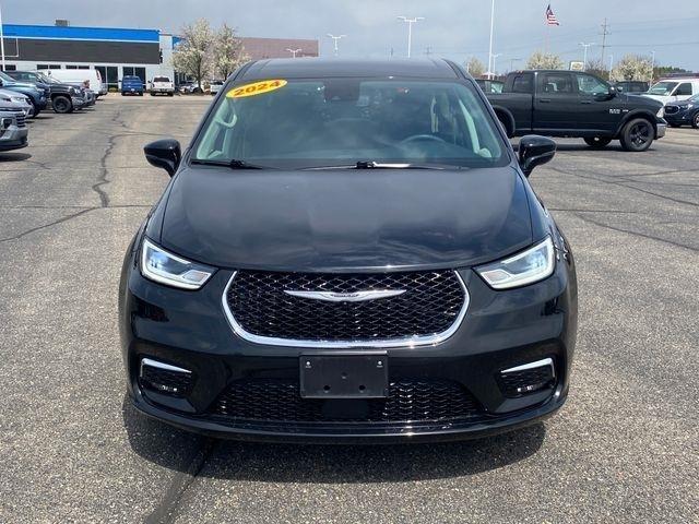 Chrysler Pacifica Touring L 2024