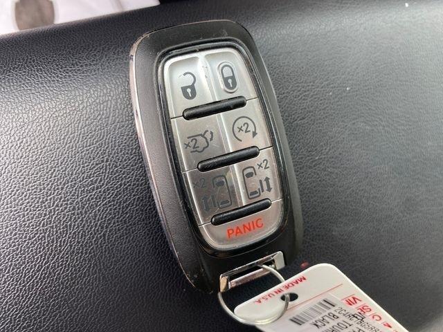 Chrysler Pacifica Touring L 2024