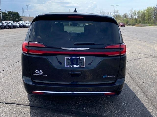 Chrysler Pacifica Hybrid Select 2024