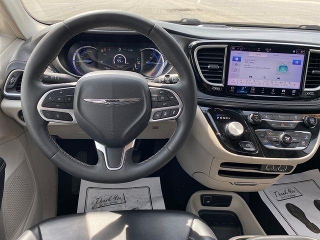 Chrysler Pacifica Hybrid Select 2024