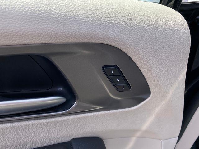 Chrysler Pacifica Hybrid Select 2024