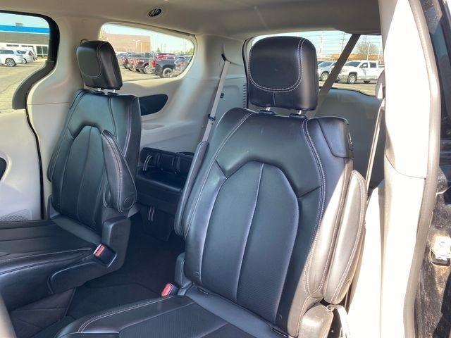 Chrysler Pacifica Touring L 2024