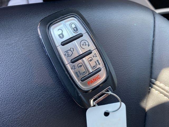Chrysler Pacifica Touring L 2024