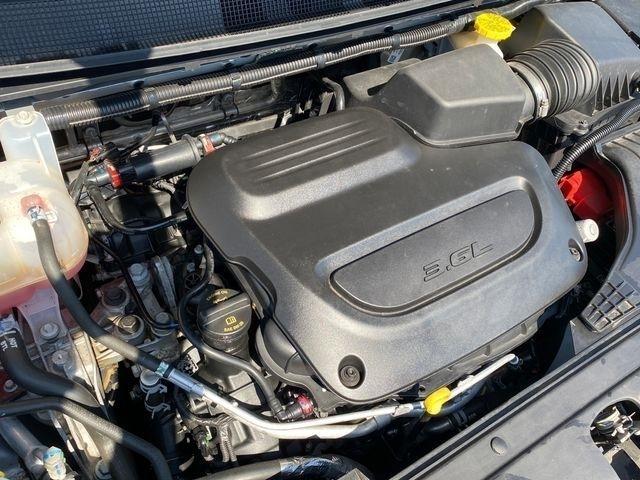 Chrysler Pacifica Touring L 2024
