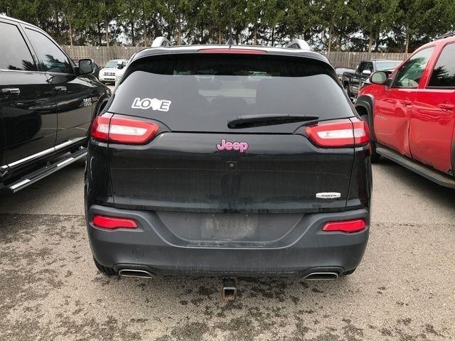 Jeep Cherokee Latitude FWD 2017