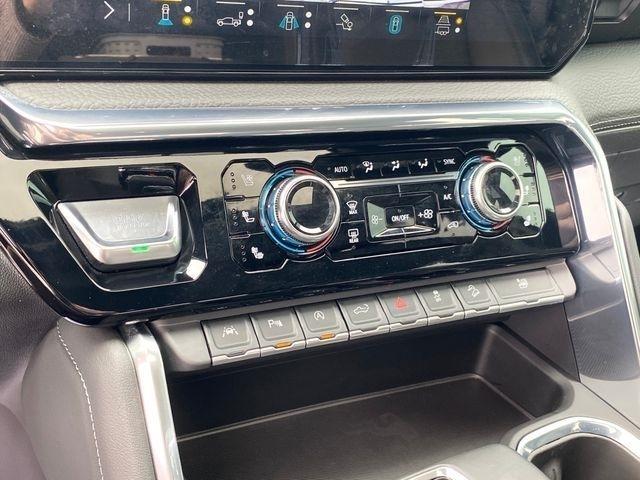 GMC Sierra 1500 Denali Crew Cab Short Box 4WD 2023