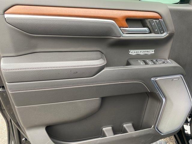 GMC Sierra 1500 Denali Crew Cab Short Box 4WD 2023