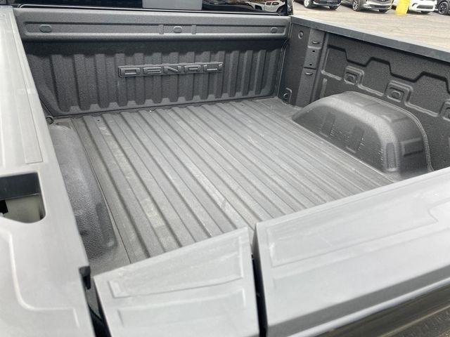GMC Sierra 1500 Denali Crew Cab Short Box 4WD 2023