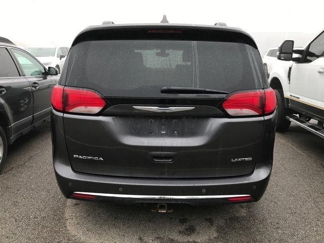 Chrysler Pacifica Limited 2019