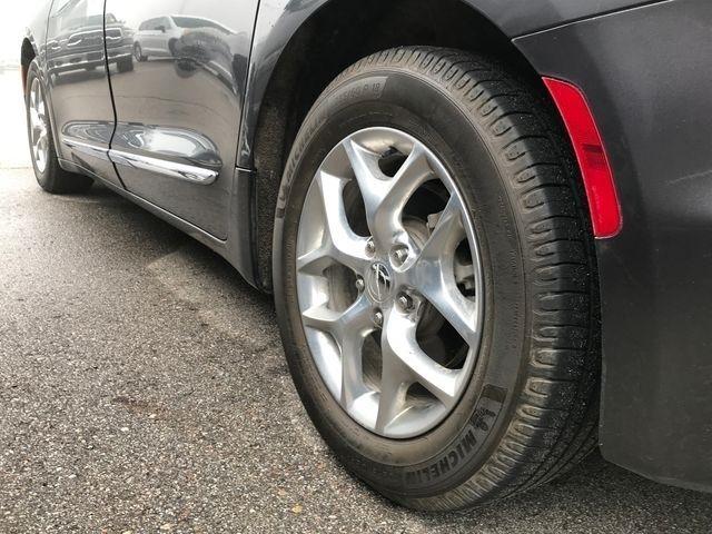 Chrysler Pacifica Limited 2019