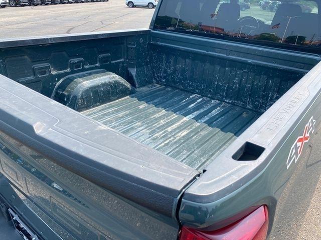 Chevrolet Silverado 1500 LT-L Crew Cab 4WD 2025