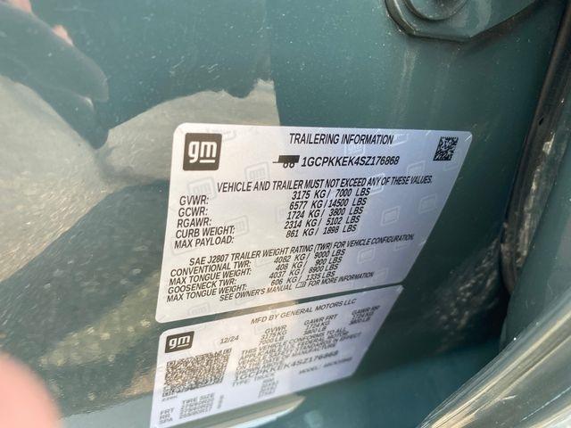 Chevrolet Silverado 1500 LT-L Crew Cab 4WD 2025