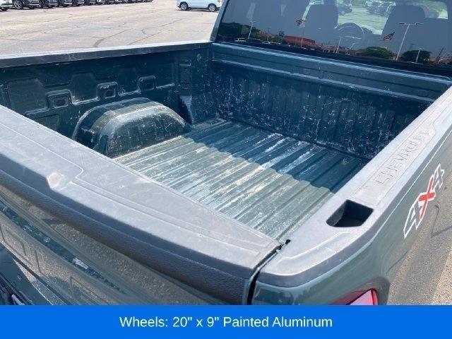Chevrolet Silverado 1500 LT-L Crew Cab 4WD 2025