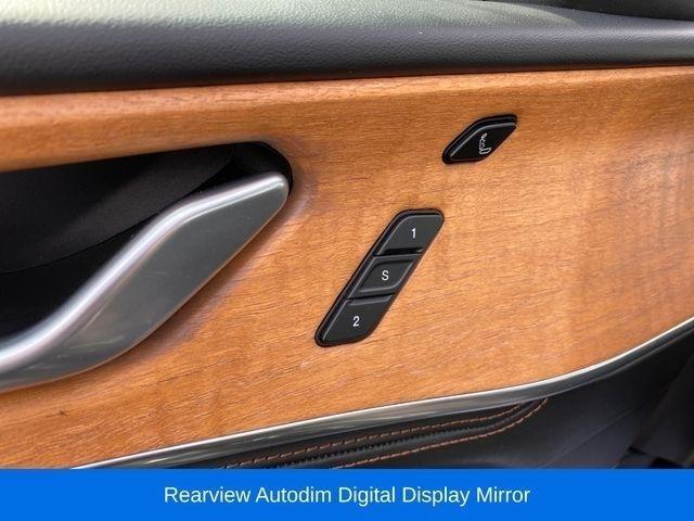Jeep Grand Cherokee Summit 4WD 2022