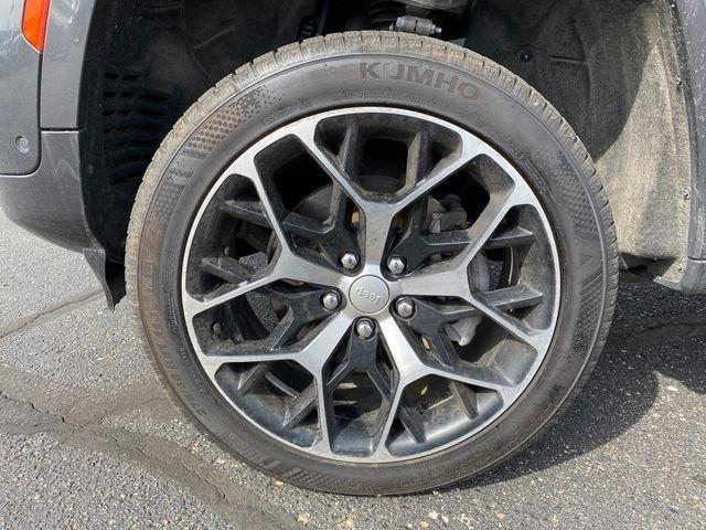 Jeep Grand Cherokee Summit 4WD 2022