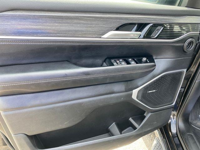 Jeep Wagoneer Series III 4WD 2023